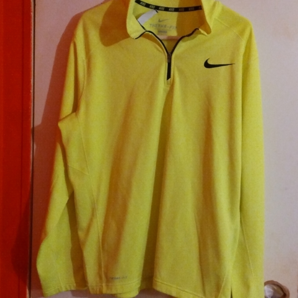 Nike therma fit jacket